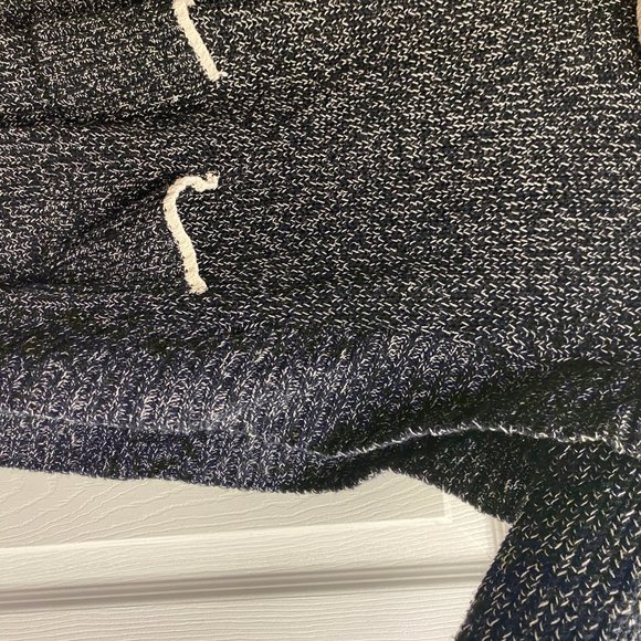 Sweater - Picture 4 of 5